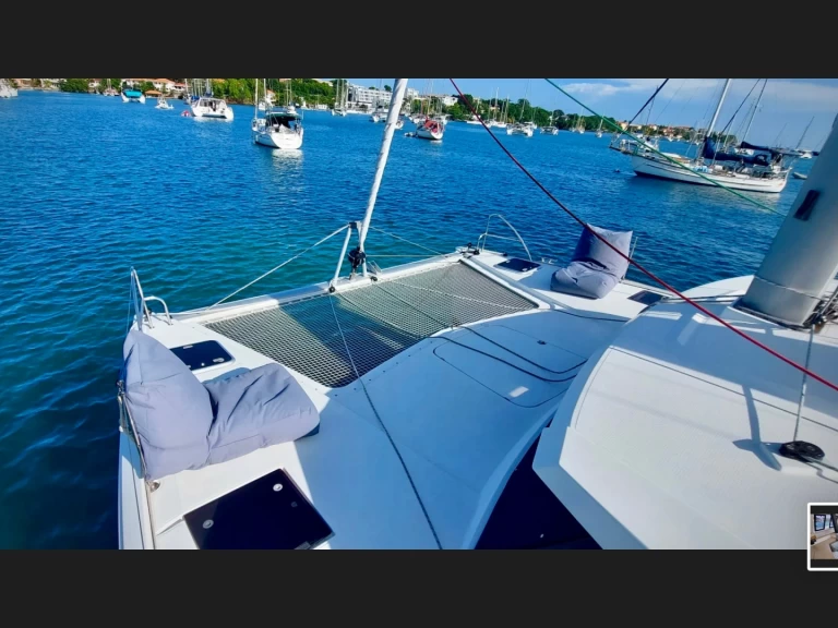 Catamaran rental in Tortola - Fountaine Pajot Lucia 40