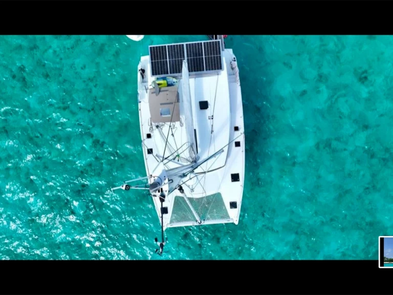Catamaran rental in Jolly Harbour - Fountaine Pajot Lucia 40