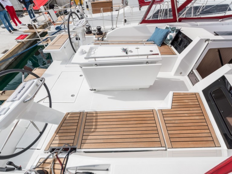 Sailboat rental in Split - Bénéteau Oceanis 46.1