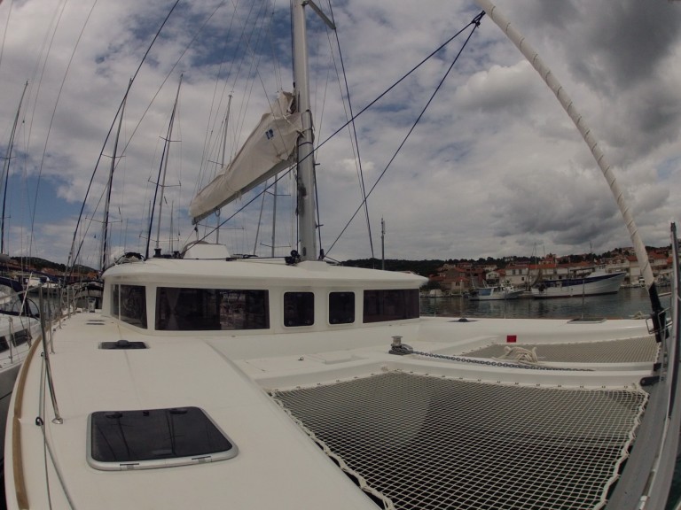 Catamaran rental in Medulin - Lagoon Lagoon 450