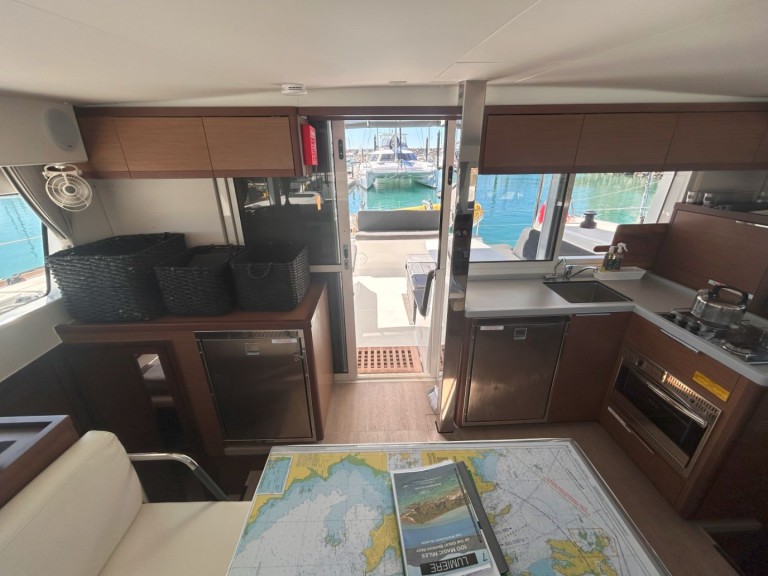 Catamaran for rent Airlie Beach at the best price