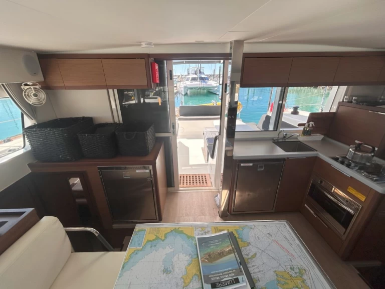 Catamaran for rent Airlie Beach at the best price