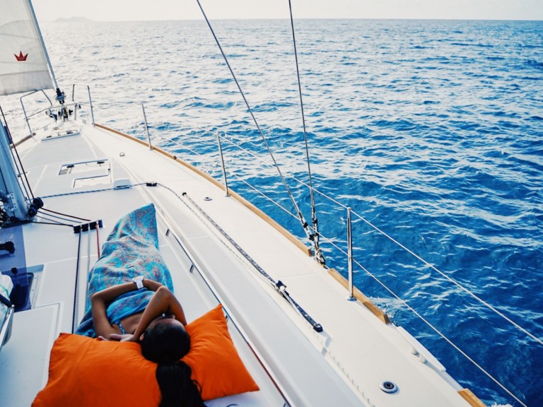 Bareboat Rental Sailboat Bénéteau with a boat licence