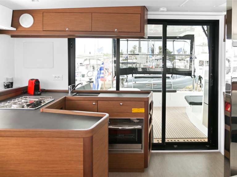 Boat rental Lagoon Lagoon 42 in Alimos on Samboat