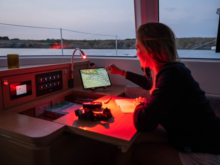 Bareboat Rental Catamaran Bénéteau with a boat licence