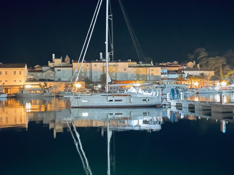 Boat rental Bénéteau Oceanis 40.1 in Primošten on Samboat