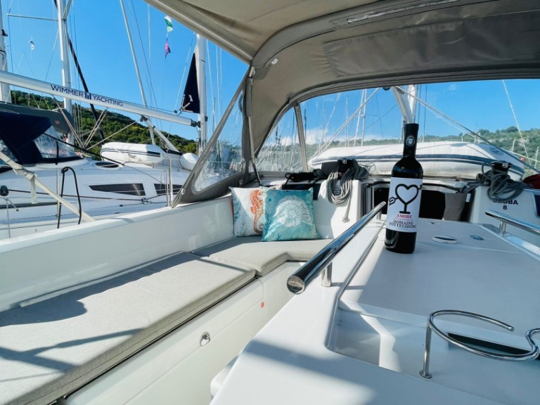 Bénéteau Oceanis 40.1 charter bareboat or captained in  Primošten