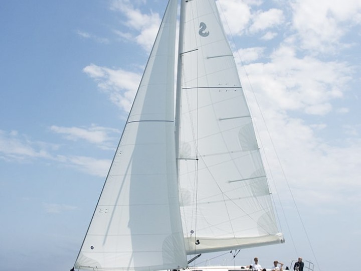 Bareboat Rental Sailboat Bénéteau with a boat licence