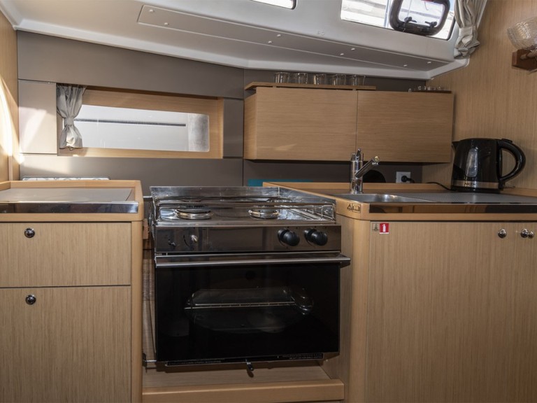 Sailboat rental with or without captain Bénéteau Port de Pollença