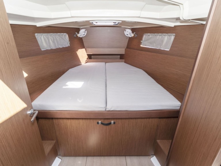 Bénéteau Oceanis 41.1 Perfomance in Port de Pollença on SamBoat