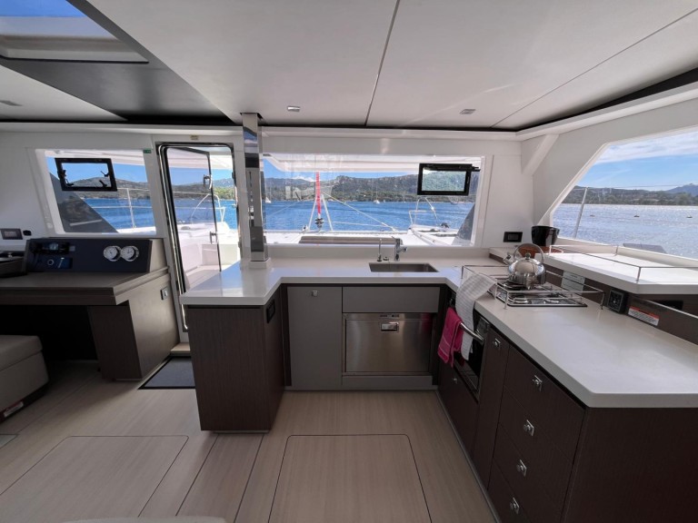 Robertson and Caine Leopard 45 in Cannigione on SamBoat