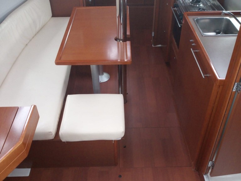 Bénéteau Oceanis 350 charter bareboat or captained in  Cannigione