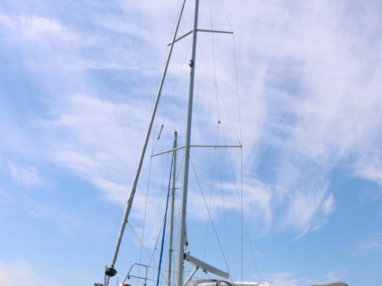 Boat rental Bavaria Bavaria C38 in Palma de Mallorca on Samboat