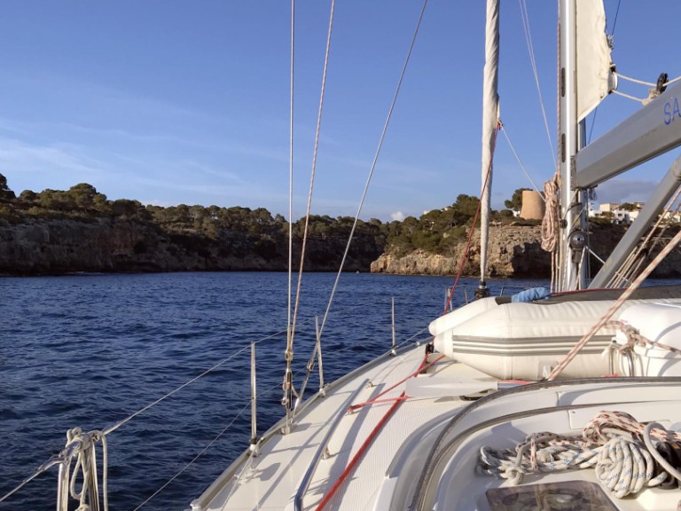 Bareboat Rental Sailboat Bavaria with a boat licence