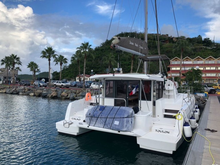 Catamaran for rent Le Marin at the best price