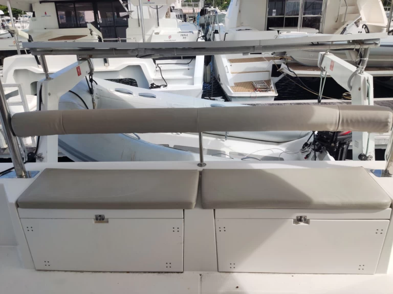 Catamaran rental in Le Marin - Nautitech Nautitech 46 Fly