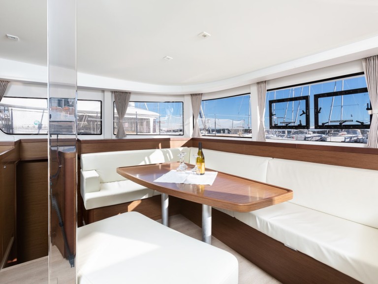 Yacht charter Pomer cheap Lagoon 42