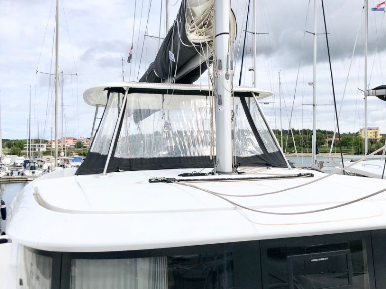 Lagoon Lagoon 46 charter bareboat or captained in  Pomer