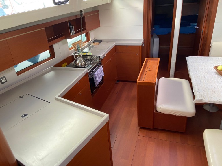 Rent a Bénéteau Oceanis 46.1 Procida
