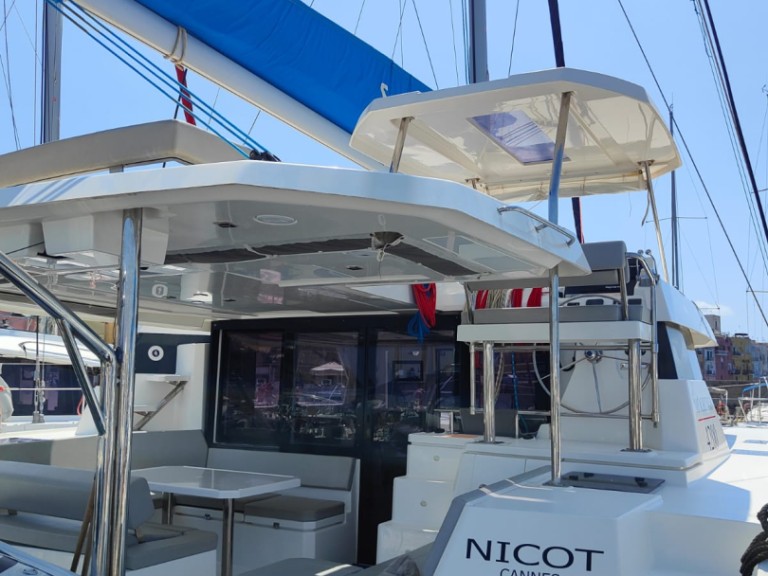 Robertson and Caine Leopard 42 in Procida on SamBoat