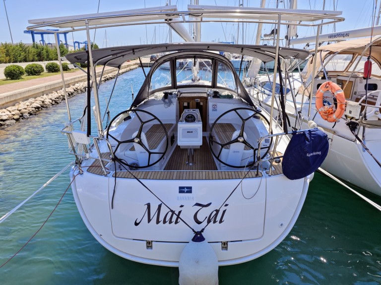 Bavaria Cruiser 37 in Sukošan on SamBoat