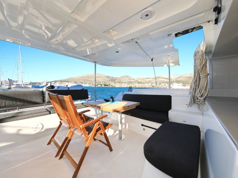 Yacht charter Kaštela cheap Lagoon 46