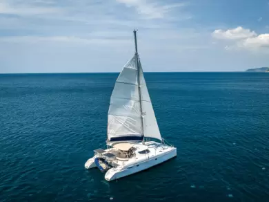 Rent a Catamaran Fountaine Pajot Lavezzi 40 in Phuket (City) | SamBoat