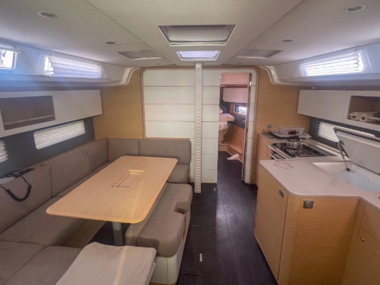 Yacht charter Hyères cheap DUFOUR 41