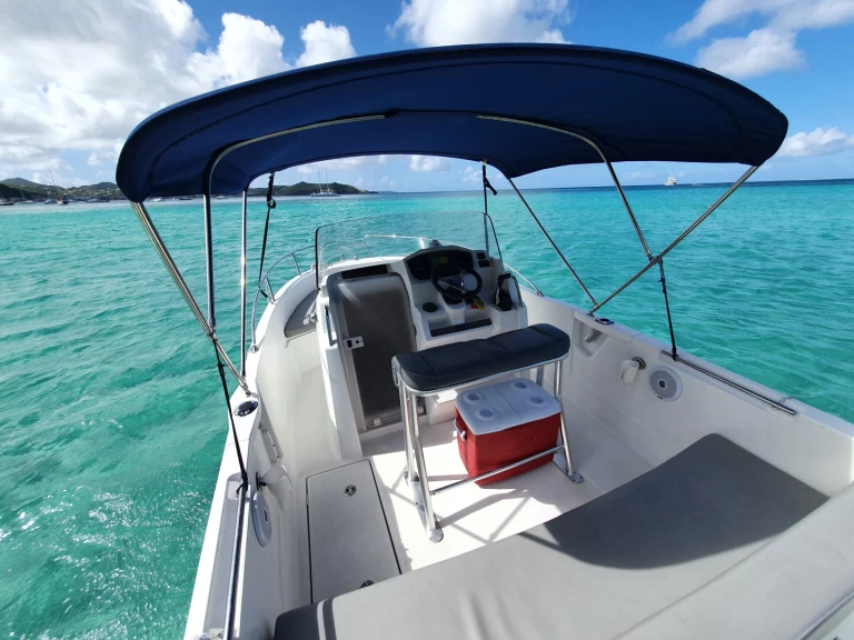Bareboat Rental Motorboat Jeanneau with a boat licence