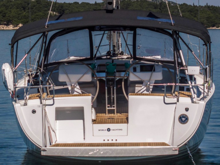 Sailboat for rent Šibenik at the best price