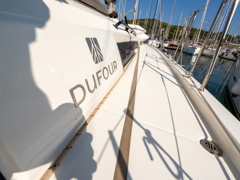 Sailboat rental with or without captain Dufour Saint-Mandrier-sur-Mer