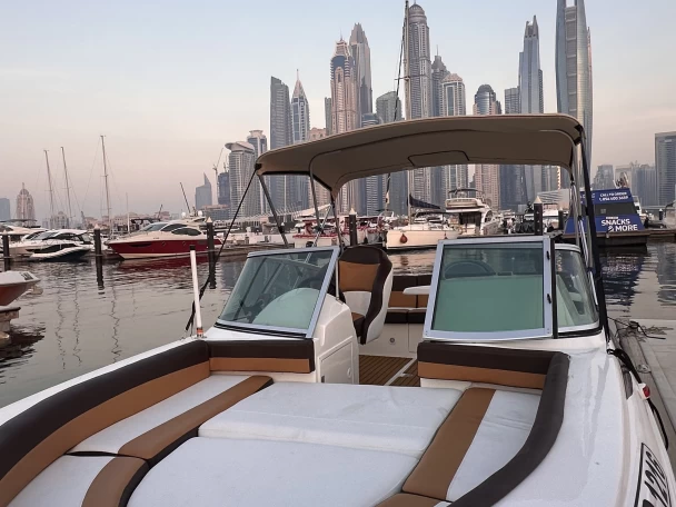 Sealine Hannibal 730 in Dubai on SamBoat