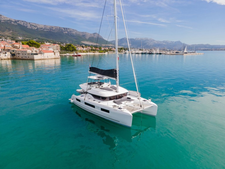 Catamaran for rent Kaštela at the best price