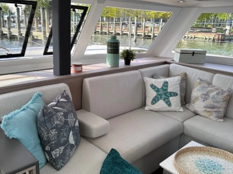 Fountaine Pajot Isla 40 in Frenchtown on SamBoat