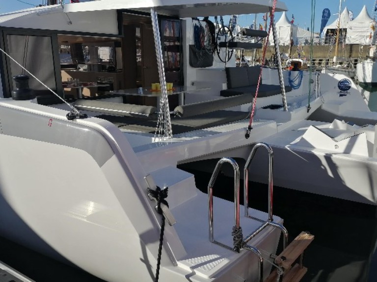 Boat rental Neel Neel 43 in Toulon on Samboat