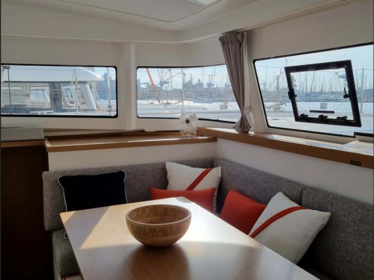 Excess Excess 11 in Toulon on SamBoat