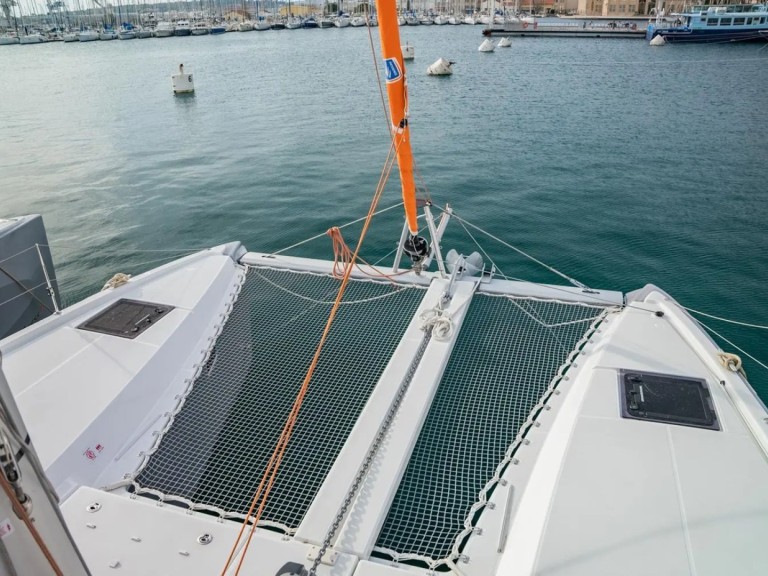 Rent a Excess Excess 11 Toulon