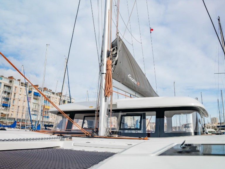 Yacht charter Toulon cheap Excess 11