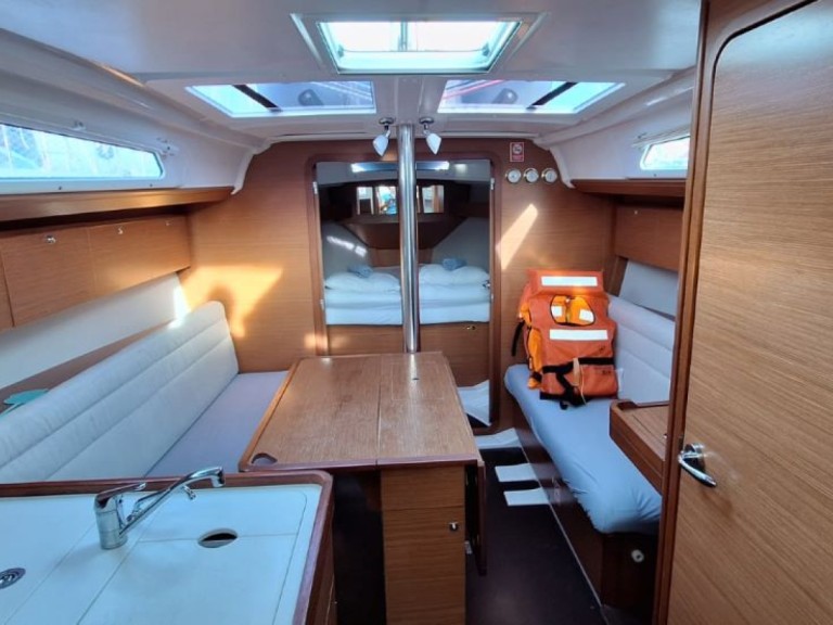 Sailboat rental in Trogir - Dufour Dufour 360 Grand Large