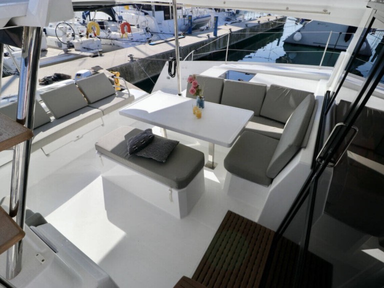Catamaran rental in Rogoznica - Fountaine Pajot Astrea 42