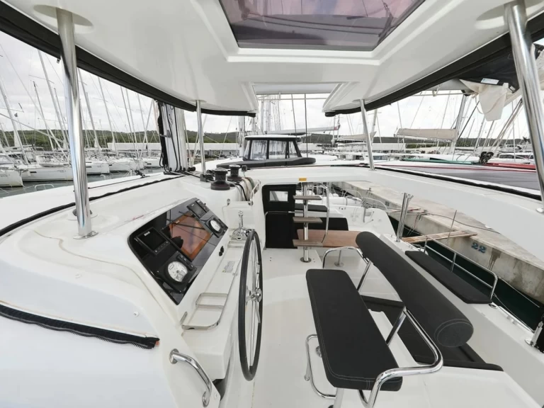 Boat rental Lagoon Lagoon 42 in Kaštela on Samboat