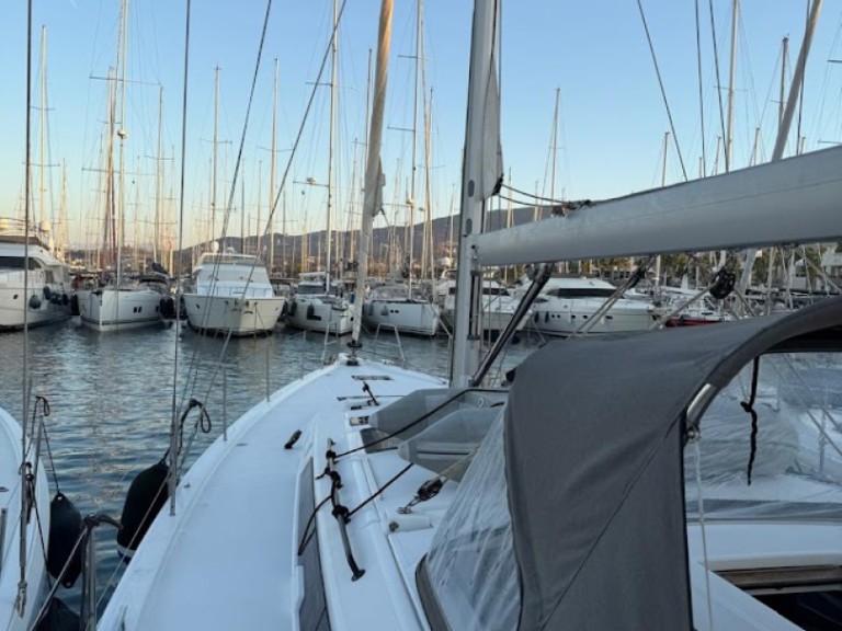 Dufour Dufour 530 in Kos on SamBoat