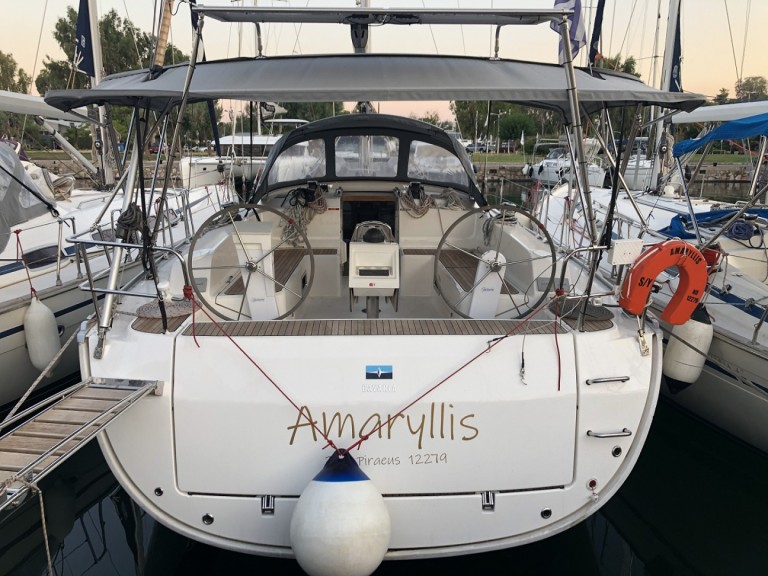 Sailboat rental in Alimos - Bavaria Cruiser 46