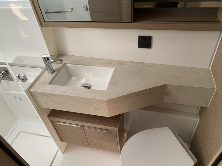 Catamaran rental in Cugnana Verde - Lagoon Lagoon 46