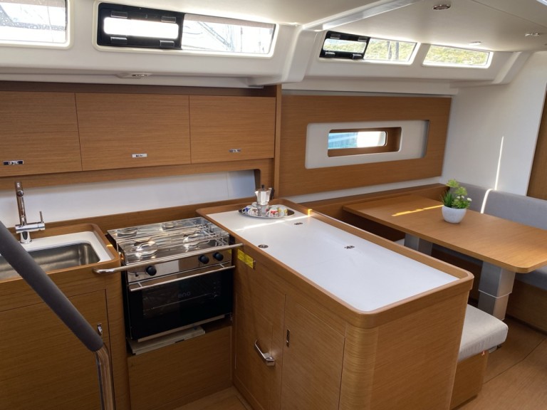 Bénéteau First 44 in Cugnana Verde on SamBoat