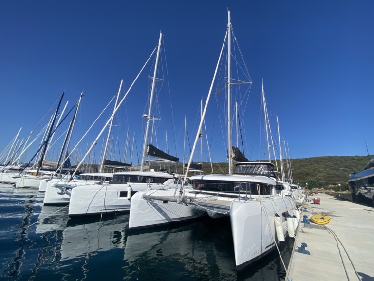 Bareboat Rental Catamaran Lagoon with a boat licence