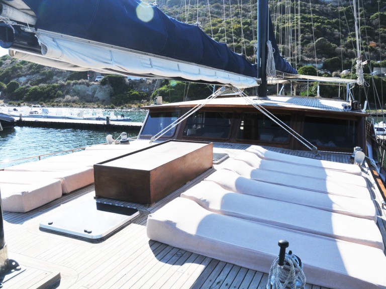 Sailboat rental in Olbia -  Elianora