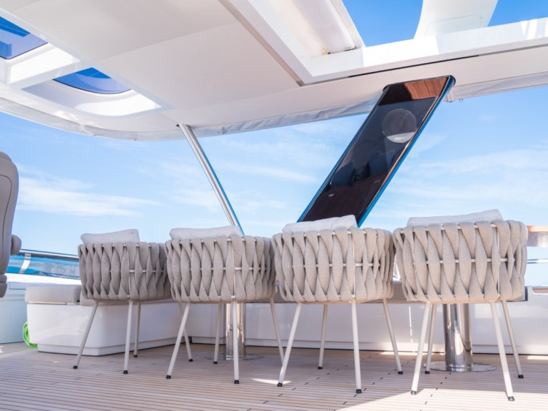 Lagoon Lagoon Seventy 8 in Cugnana Verde on SamBoat