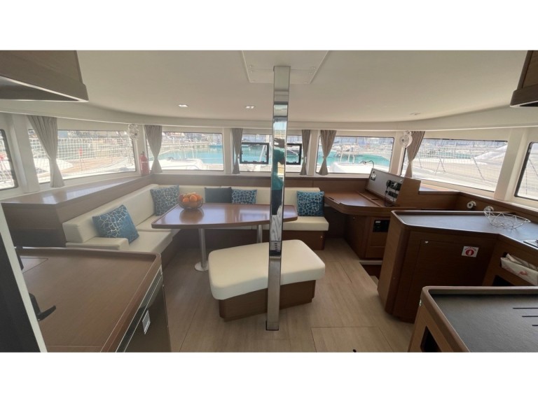 Catamaran for rent Castiglioncello at the best price