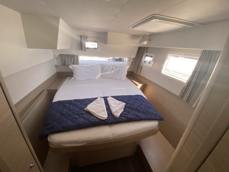 Boat rental Lagoon Lagoon 42 in Cugnana Verde on Samboat